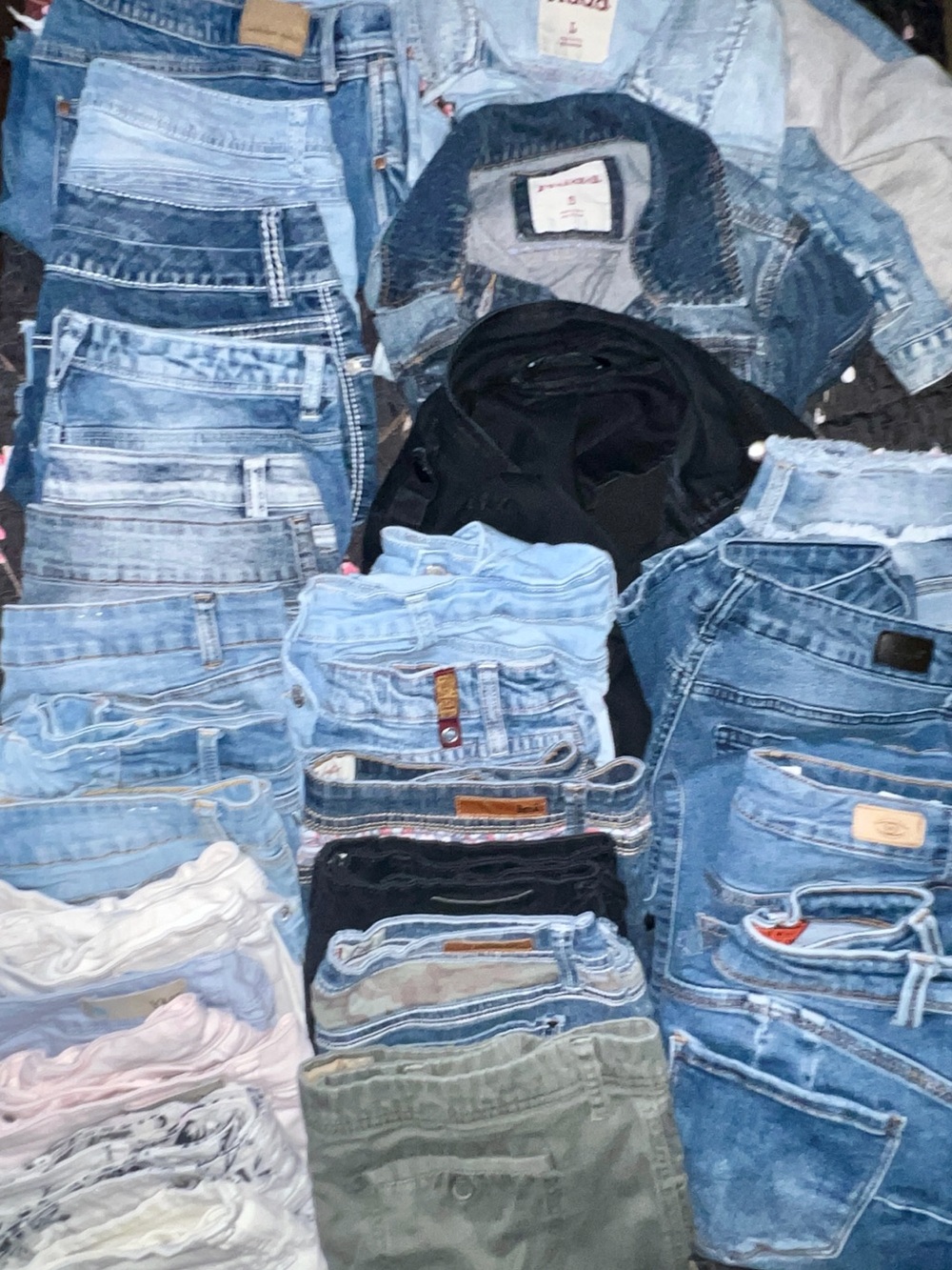 y2k vartiety denim resale box ( & more )